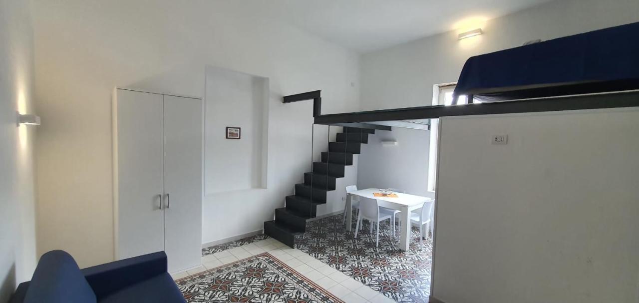 Le Suite Del Castello Кастелламмаре-ди-Стабия Экстерьер фото